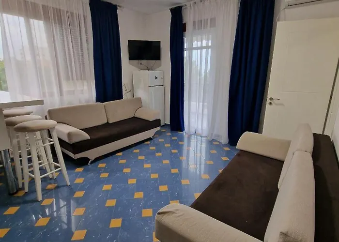 Seaside Durres Shkembi Zone ゴーレム